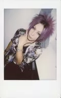 The Raid. / Ichiyo / Above-the-knee ・ Costume white ・ purple ・ black ・ Flower pattern ・ Left hand index finger ・ Jaw ・ Mouth closed / Fresh Cheki