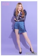 IZ * ONE / Lee Chae-young / Whole body ・ Background purple / IZ * ONE 1st single "I want you to say I like" release commemoration random Official photo Ver. 1