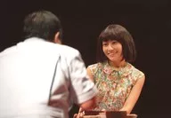 樱井玲香/演唱会照片・横版・上半身・服装白色・绿色・粉色・花朵图案/DVD公演期间预约特典