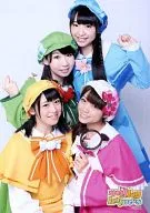 ミルキィホームズ/集合(4人)/上半身・佐々木左手グー・背景グレー/セブンイレブンコンテツギャラリーフォト