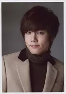 SS501/金奎钟(Kim KyuJong)/托胸·服装米白·黑色·背景灰色/SS501历史照片(历史照片)