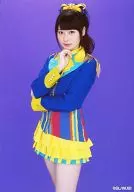 Wake Up Girls！/山下七海/膝上・服装蓝色・黄色・背景紫/Wake Up Girls！Bromide Collection-vol.2-