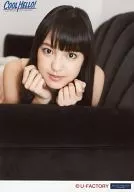 Morning Musume. / Haruna Iikubo / Bust up / Both hands goo / Sofa black / Camera eyes / Hello! Project 2013 SUMMER COOL HELLO! ~ ソレゾーレ! ~ マゼコーゼ! ~