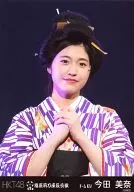 Mina Imada / Live Photo / Bust Up / Purple White Kimono / Matching Both Hands / Meiji-za Performance Live Shot Ver. / "HKT48 Rino Sashihara Chair Performance" Venue Limited Random Official photo