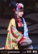 Aika Ota / Live Photo / Whole Body / Crouching / Costume Green Yellow Red / Eye Right / Meiji-za Performance Live Shot Ver / "HKT48 Rino Sashihara Chair Performance" Venue Limited Random Official photo