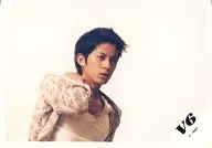V6 / Jun' ichi Okada / Horizontal, Bust up, Mixed Costume Shirt White, Brown, Inner White, Pants Black, Right Shoulder, Eye Point Right, Background White / Official Official photo