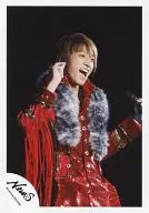 NEWS / Keiichiro Koyama / Live Photo / Upper Body / Costume Red / Facing Right / Left Hand Microphone / Mouth Opening / Official Official photo