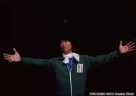 小西克幸/ライブフォト・横型・上半身・ジャージ・両手パー/FWZ-00036/「小野坂・小西のO+K(OTASUKE)」小西さんチョイス生写真