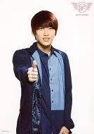 Boyfriend / Kiyomi / Upper Body / Costume Blue / Dress Shirt / Right Thumb Standing / LOVE COMMUNICATION 2013 - SEVENTEEN MISSION -