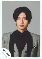 Kanjani Eight / Tadayoshi Okura / Bust up / Costume grey. Black / Eye-point left / Background grey / Official Official photo