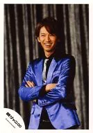 Kanjani Eight / Tadayoshi Okura / Upper Body / Costume Purple / Black / Tie / Both Arms / Eye Line Left / Official Official photo