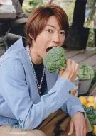 Arashi / Masaki Aiba / Sitting, Costume Blue, Right Hand Broccoli, Mouth Open / "ARASHI BLAST in Miyagi"