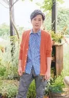 Arashi / Kazuya Ninomiya / Above-knee ・ Costume Orange ・ Blue ・ Under both hands / "ARASHI BLAST in Miyagi"