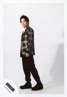 Arashi / Kazuya Ninomiya / Whole body / Costume black and white check / Body left facing / Above eyes / Background white / Japonism Brochure & Goods / Official Official photo