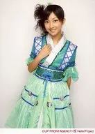 Berryz工房/熊井友理奈/膝上・服裝綠銀藍・右胸部・臉斜向左・2L尺寸/公式生寫真