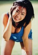 優香/膝上・服裝藍色・前屈・笑臉/DVD「優香Yuka(hmp)特別DVD」