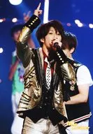 Johnny's West / Takahiro Hamada / Live Photo / Above the Knee / Costume Gold Black / fingers of the right hand Holder / Left Hand Microphone / Person Behind / Eye Point Right / Typhoon N Dreamer