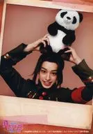 Taishi Sugie (Chinese) / Bust Up / Costume Khaki / Both Hands Panda Plush toy / Character Actor Shot / Off Shot Ver. / Musical 『 Hethalia - Singin' in the World - 』 Random Bromide