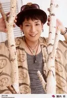 D2 / Sho Jinnai / Upper Body / Costume Beige / Hat / Sunglasses / Both Hands Tree / Teeth Display / 「 2013.08 」 / Official Official photo