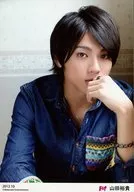 D2/ yamada Hiroki / Parte superior do corpo, Figurino Denim / Left Hand Mouth / Face Yayaya Right Side / "2013.10" / p. o. t Member Only Bromide