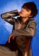 Yuki Tamaki (Shucap / Sitting / Costume gray / Left / Right wrist / Face tilt / Background blue / Character actor shot / Event 「 Messiah - Chapter of Hidden Colors - 」