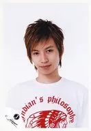 Kanjani Eight / Tadayoshi Okura / Bust up / Costume white / red / Mouth closed / Background white / Official Official photo