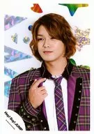 Hey! Say! JUMP / Yuya Takagi / Upper Body / Costume Purple / Check Pattern / Black / White / Right Hand Jacket / Closed Mouth / Left Eye / Background White / Hey! Say! JUMP COUNTDOWN LIVE 2015-2016 JUMPING CARNIVAL COUNTDOWN GOODS / Official Official photo