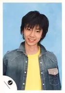 Ya-Ya-yah / Ayukawa Taiyo / Upper Body / Costume Denim Shirt / Inner Yellow / Light Blue Background / Official Official photo