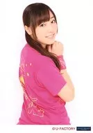 Morning Musume. / Kiyoshi Fukumura / upper body, costume pink, body facing right, right wrist, wrist band / official Official photo.