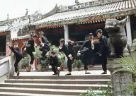 Chekers/集合(7人)/橫型·全身·服裝黑·跳躍·踢·樓梯·背景野外/正式生寫真