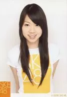 Shiori Takada / Upper Body / Costume White / Yellow / Both Hands Back / "2008 SKE48" / Official Gacha Exchange Official photo