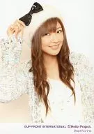 Berryz Kobo / Yurina Kumai / Upper Body / Costume Green / Pink / White / Hat / Ribbon Black / Right Hand Hat / Right Facing / Background White / Shop Original