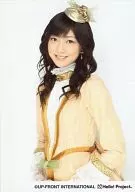 Berryz Kobo / Yurina Kumai / Upper Body / Costume Beige / Gold Hat / Both Hands Set / Background White / Official Official photo