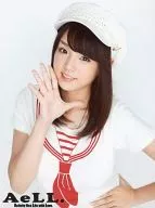 AELL. / Ai Shinozaki / Parte superior do corpo, vestido branco, mão direita par, mão esquerda, cintura, chapéu, branco, fundo branco / CD "Yugo! Eu!" Bônus especial : fotografia