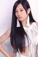 伊藤萌萌香/上半身・衣服白・右腰部・照片卡/「Poker Face」封入特典