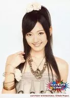 ° C-ute / Airi Suzuki / Bust Up / Costume Gray / Right Hand Hair / Background White / 2L Size / ° C-ute Concert Tour 2010 Spring ~ Shocking LIVE ~