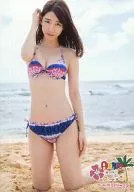 Yuki Kashiwagi / Whole Body Swimwear Pink Blue / Right Hand Head / Background Sea / DVD "AKB48 Overseas Travel Diary - Hawaii is Hawaii -" Special gift