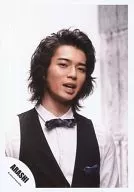 Arashi / Matsujun / Bust up / Costume white / Black vest / Black bow tie / Mouth opening / Official Official photo