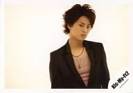 Kis-My-Ft2 / Taisuke Fujigaya / Horizontal / Upper body / Costume black / Beige / Necklace / Background white / Official Official photo