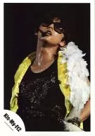 Kis-My-Ft2 / Taisuke Fujigaya / Live Photo / Upper Body / Costume Black Yellow / Sunglasses / Left Hand Waist / Official Official photo