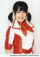 Berryz Kobo / Momoko Tsugunaga / Upper body / Costume red / white / Scarf / Facing right / Background white / Official Official photo