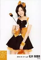 松井珠理奈/膝上·右手杖·脖子倾斜/SKE48 2012年10月度个别生写真