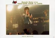 Kazuki Kato / Horizontal ・ Live Photo ・ Above the Knee ・ Costume Seihaku ・ Right Hand Microphone ・ Left Hand Lifting ・ "2008.03.02 Hiroshima Club Quattro" / KazuKi Kato Live GIG 2008 TOUR-in LOVE -