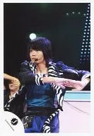 Ya-Ya-yah/山下翔央/膝上・衣装黒.紫・目線左・ライブフォト/公式生写真