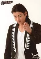 D2/山田裕貴(斎藤一)/膝上・服裝黑白・左手手指插・背景白/"TV・電視台中法度！～禦法度BOYS～｣/正式生寫真