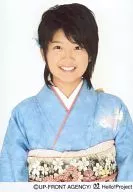 Berryz Kobo / Chinami Tokunaga / Upper body / Costume / Light blue kimono / Obi belt flower pattern / Smile / Official Official photo