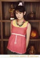 Berryz Kobo / Risako Sugaya / Above Knee / Costume Pink / Inner Yellow / Necklace / Background Brown / Official Official photo