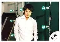 V6 / Junichi Okada / Horizontal, Upper Body, Shirt White, Back Lighting Fixture Blue, Smile / Official Official photo