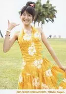 Berryz Kobo / Chinami Tokunaga / Kneecap / / Left Hand Skirt / Costume Yellow / Flower Pattern / Outdoor / Back Tree / Official Official photo