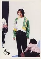 V6/森田剛/衣装緑・黄色・黒・背景白/公式生写真